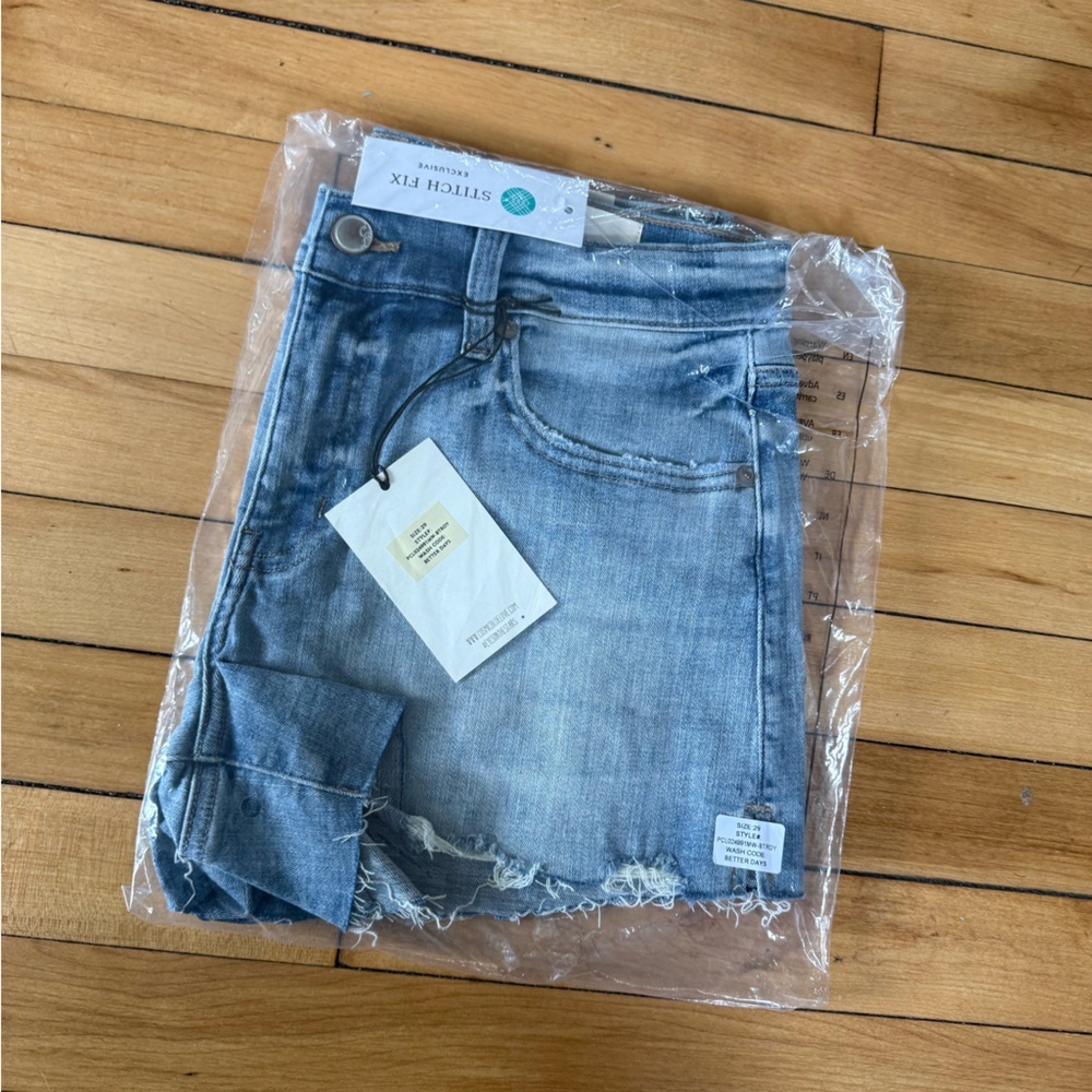NWT Cosmic Blue Love blue denim raw hem shorts - Picture 2 of 8